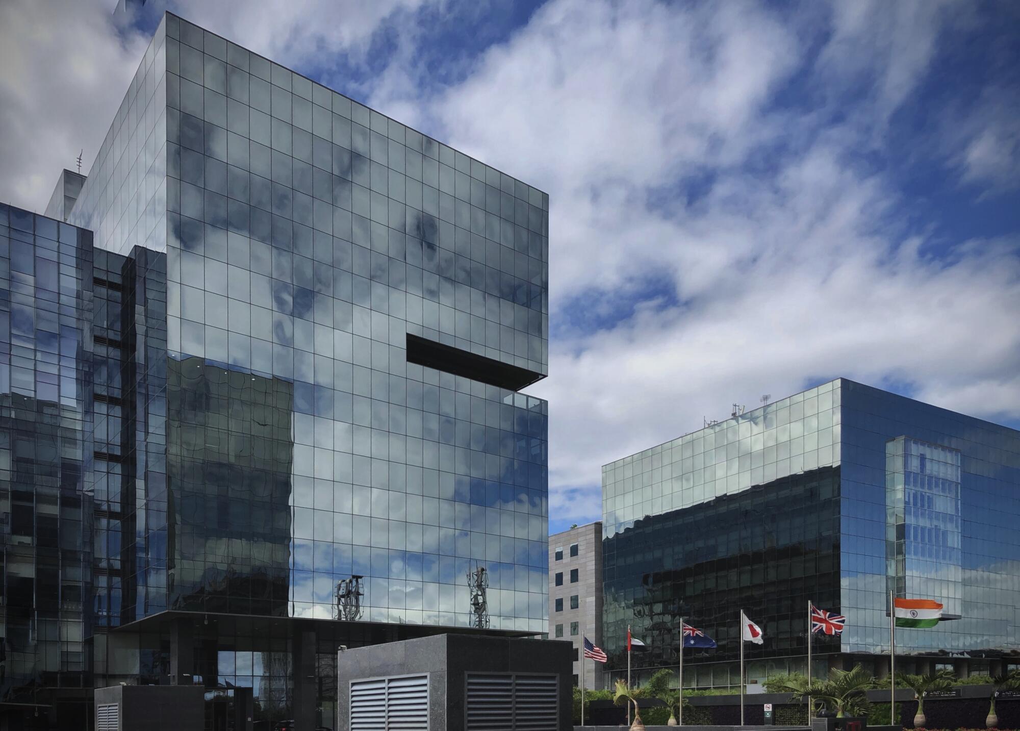 The Common Commercial Lease Management Mistakes That Derail New Owners